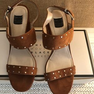whbm sandals